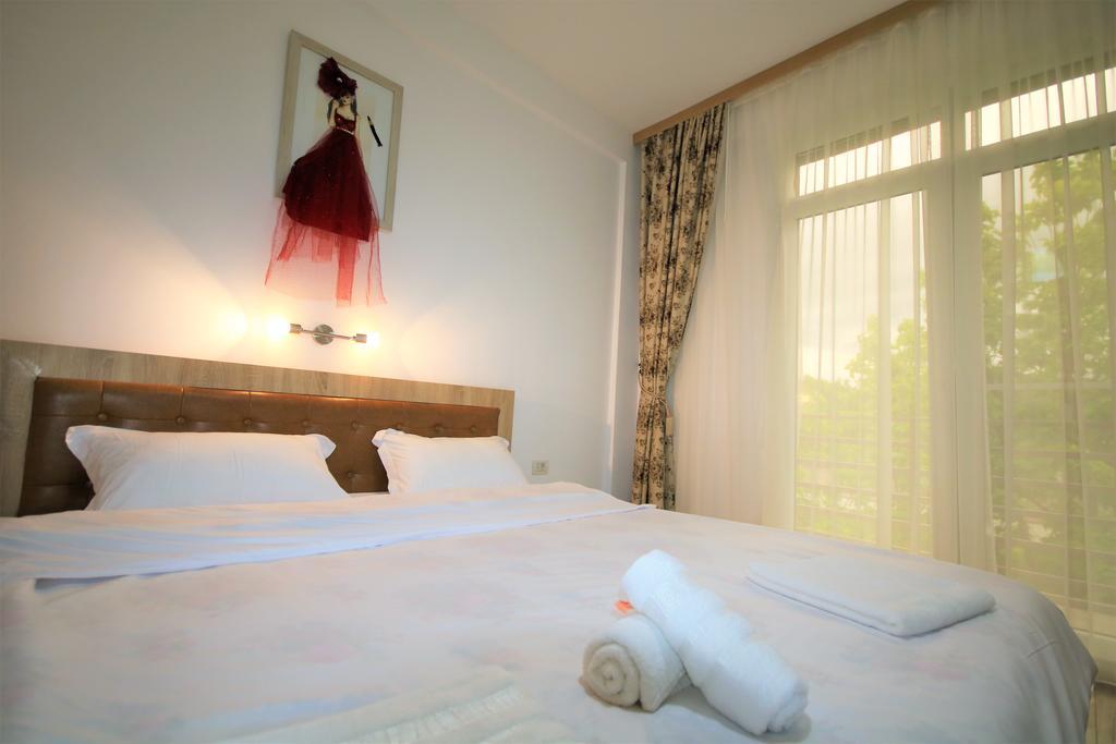 Aby Sunrise Hotell Orşova Exteriör bild