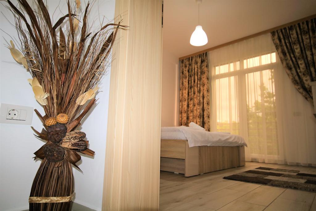 Aby Sunrise Hotell Orşova Exteriör bild