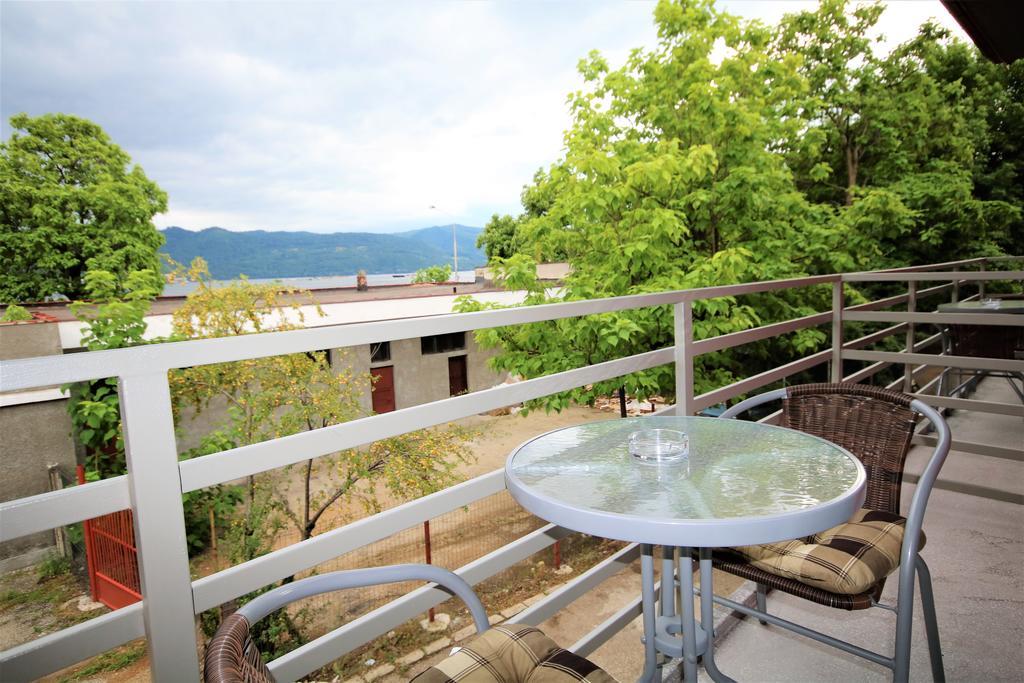 Aby Sunrise Hotell Orşova Exteriör bild