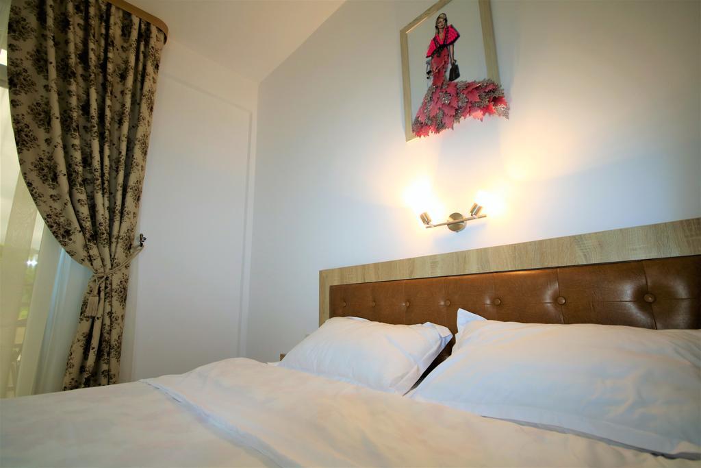 Aby Sunrise Hotell Orşova Exteriör bild